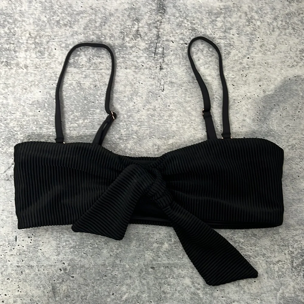 Frankie's Bikinis Enzo Bikini Top NEW - Picture 2 of 5